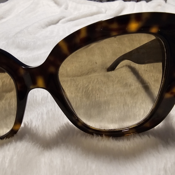 GUCCI SUNGLASSES - Picture 6 of 9